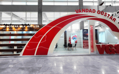 غرفه سازی شرکت ونداد گستر توسط شرکت کبیرسازان در نمایشگاه کاشی و سرامیک شهر آفتاب به رنگ سفید و قرمز