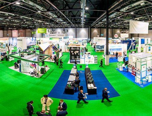 افزایش بازدیدکنندگان در طول نمایشگاه افزایش بازدیدکنندگان در طول نمایشگاه